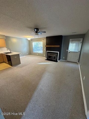 2942 Mulberry Lane B, Greenville, NC 27858