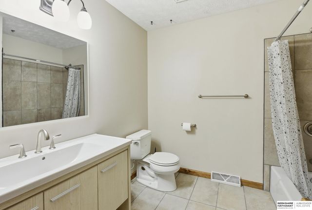 3429 Bline Avenue, Bellevue, NE 68123