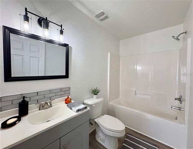 203 JUNIPER WAY, Ocala, FL 34480