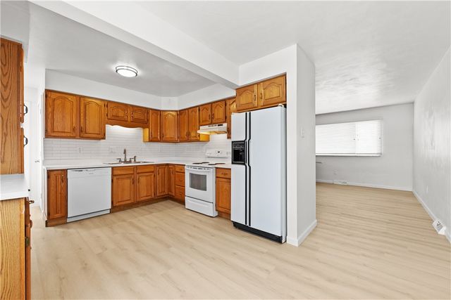 30 Marilou Dr, Penn Twp, PA 15644