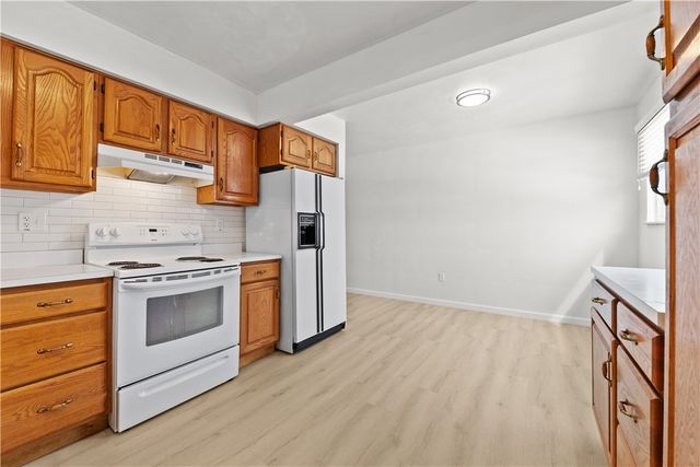 30 Marilou Dr, Penn Twp, PA 15644