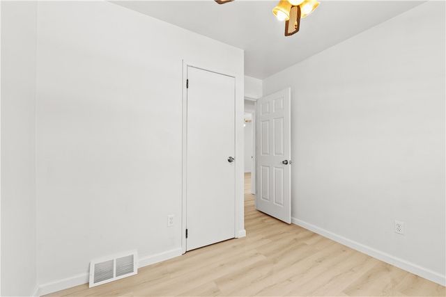 30 Marilou Dr, Penn Twp, PA 15644