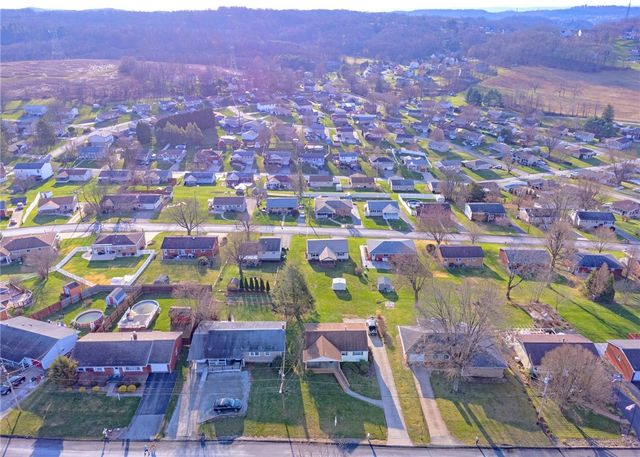 30 Marilou Dr, Penn Twp, PA 15644