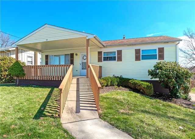 30 Marilou Dr, Penn Twp, PA 15644