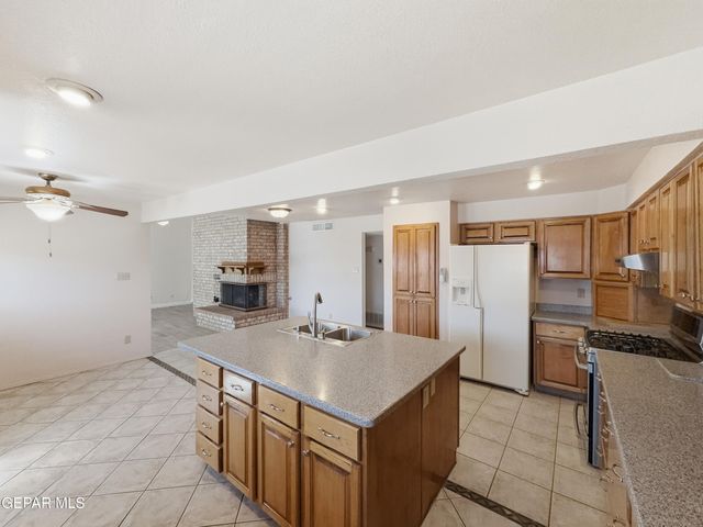 11036 SAM SNEAD Drive, El Paso, TX 79936