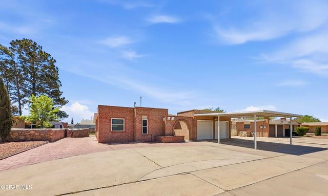 11036 SAM SNEAD Drive, El Paso, TX 79936