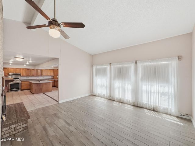 11036 SAM SNEAD Drive, El Paso, TX 79936