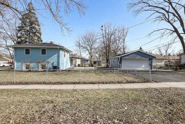 1777 Linden Avenue, Hanover Park, IL 60133