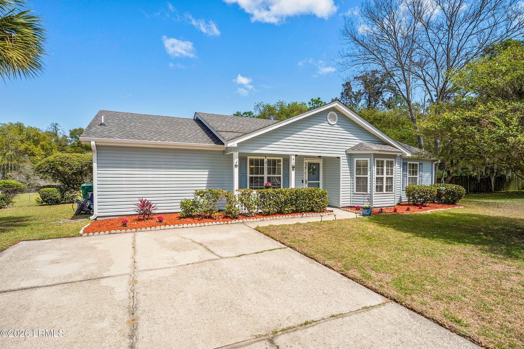 13 Big Leaf Bend, Beaufort, SC 29907