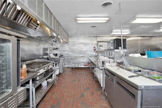 2177 N Roberts Road, Lumberton, NC 28358