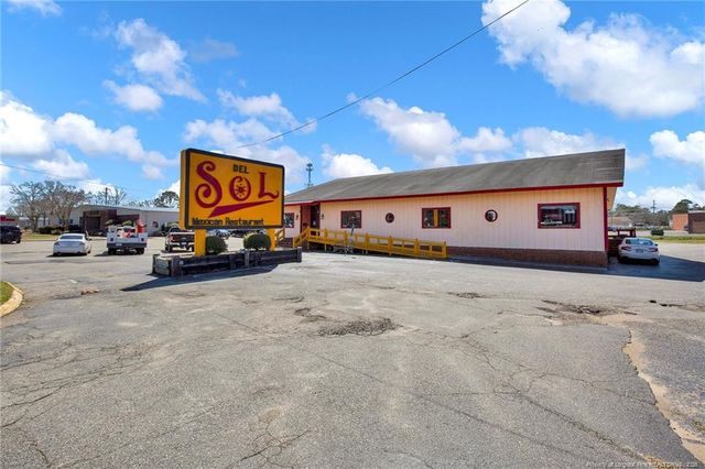 2177 N Roberts Road, Lumberton, NC 28358