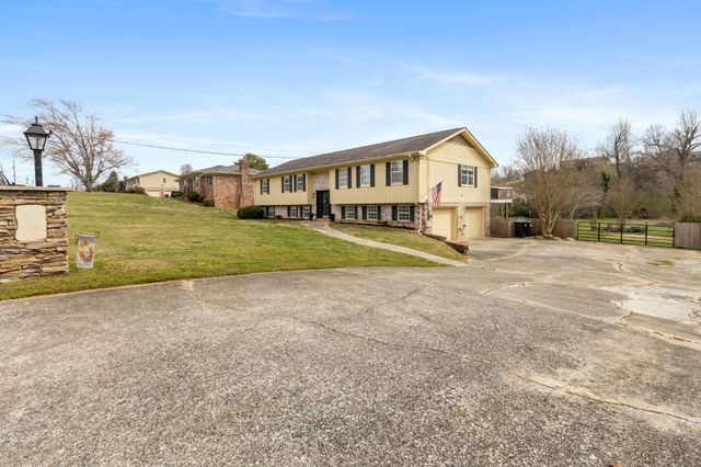 2712 Saint Lawrence Road, Chattanooga, TN 37421