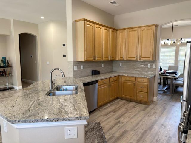 2219 Autumn Moon Way, Turlock, CA 95382