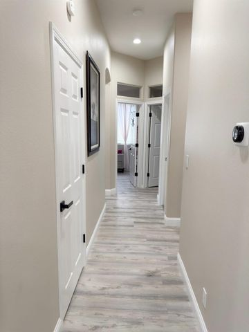 2219 Autumn Moon Way, Turlock, CA 95382