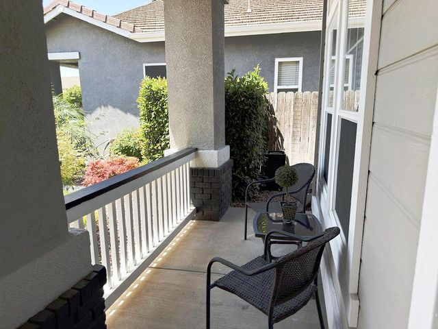 2219 Autumn Moon Way, Turlock, CA 95382