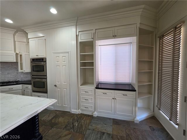 9338 WILDERNESS GLEN Avenue, Las Vegas, NV 89178