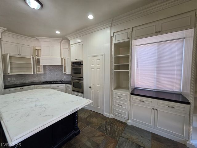 9338 WILDERNESS GLEN Avenue, Las Vegas, NV 89178