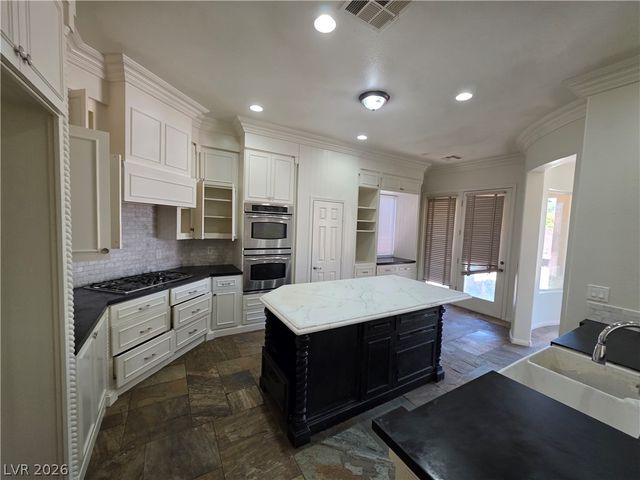 9338 WILDERNESS GLEN Avenue, Las Vegas, NV 89178