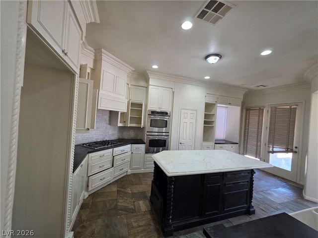 9338 WILDERNESS GLEN Avenue, Las Vegas, NV 89178