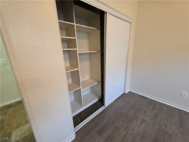 9338 WILDERNESS GLEN Avenue, Las Vegas, NV 89178