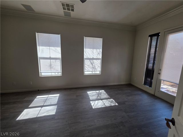 9338 WILDERNESS GLEN Avenue, Las Vegas, NV 89178