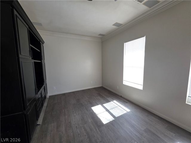 9338 WILDERNESS GLEN Avenue, Las Vegas, NV 89178