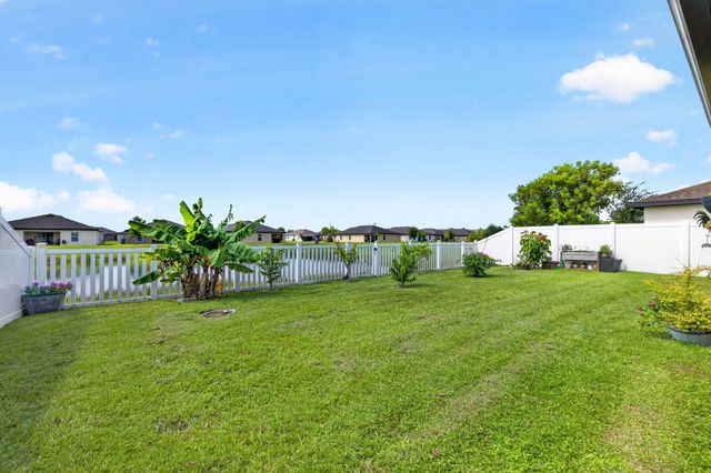5521 Fantasy Drive, Fort Pierce, FL 34947