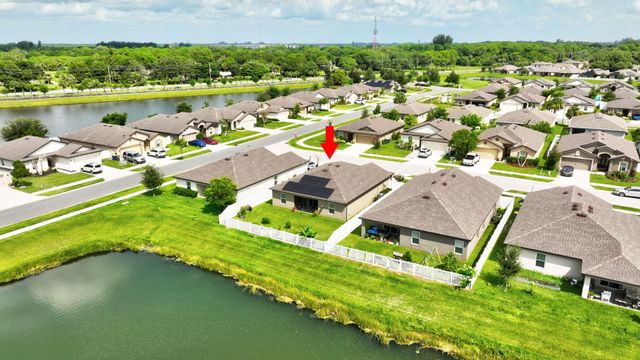 5521 Fantasy Drive, Fort Pierce, FL 34947