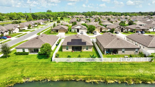 5521 Fantasy Drive, Fort Pierce, FL 34947