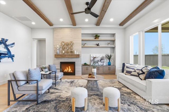 1010 E Crescendo St, Meridian, ID 83642