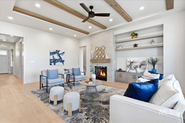 1010 E Crescendo St, Meridian, ID 83642