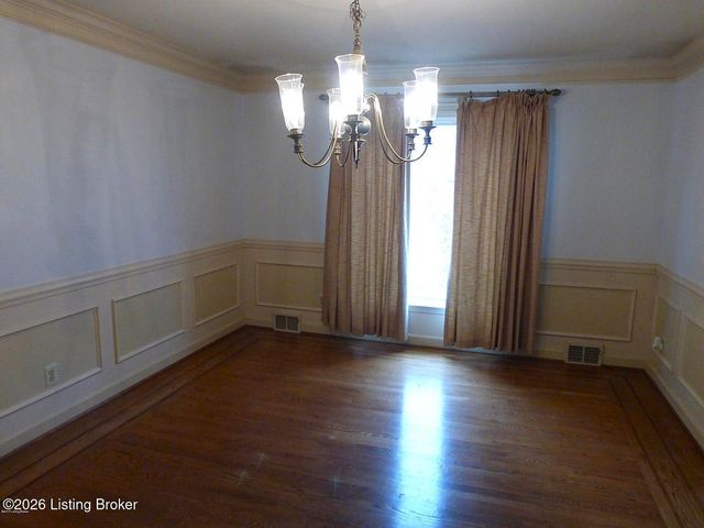 2311 Fallsview Rd, Louisville, KY 40207