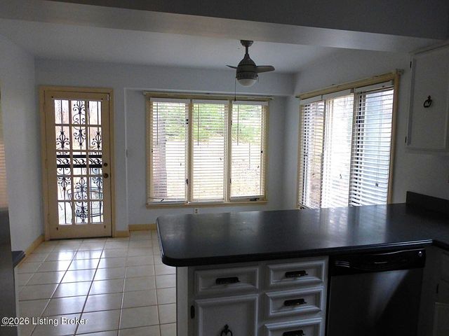 2311 Fallsview Rd, Louisville, KY 40207