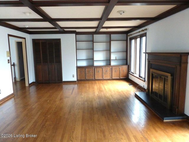 2311 Fallsview Rd, Louisville, KY 40207