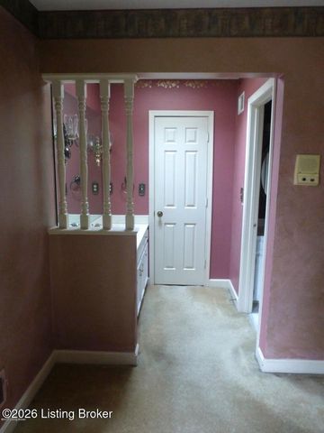 2311 Fallsview Rd, Louisville, KY 40207