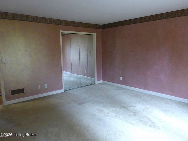 2311 Fallsview Rd, Louisville, KY 40207