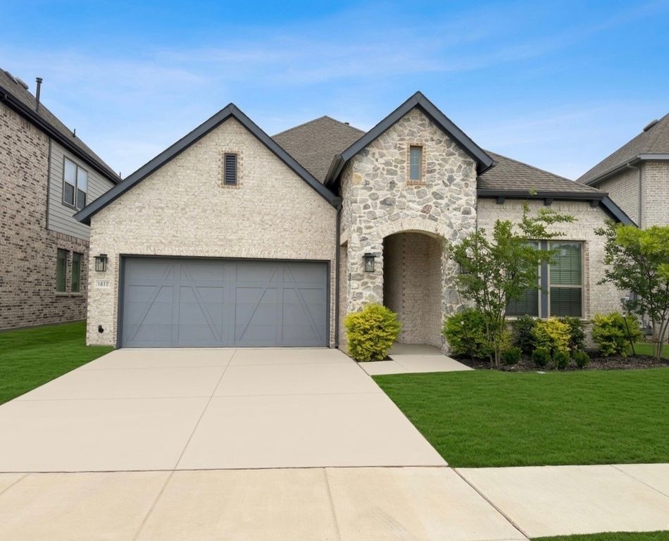 1612 Birch Street, Mansfield, TX 76063