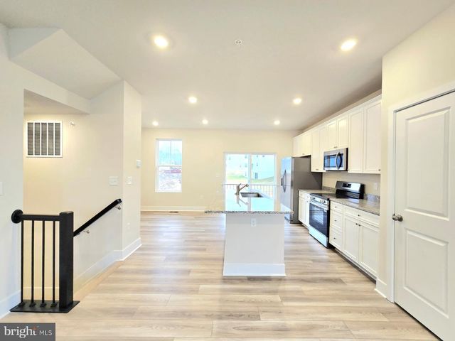 5518 ABERDEEN PL, White Plains, MD 20695