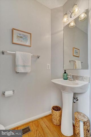 665 CLYDESDALE DR, York, PA 17402