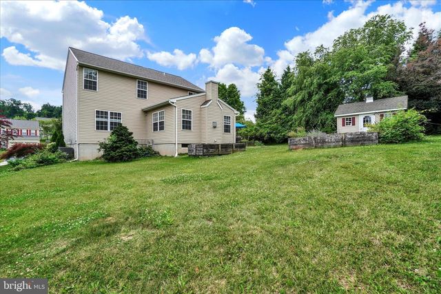 665 CLYDESDALE DR, York, PA 17402