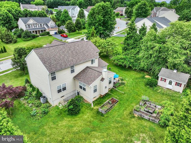 665 CLYDESDALE DR, York, PA 17402
