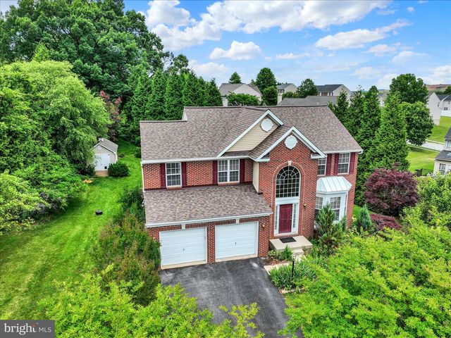 665 CLYDESDALE DR, York, PA 17402