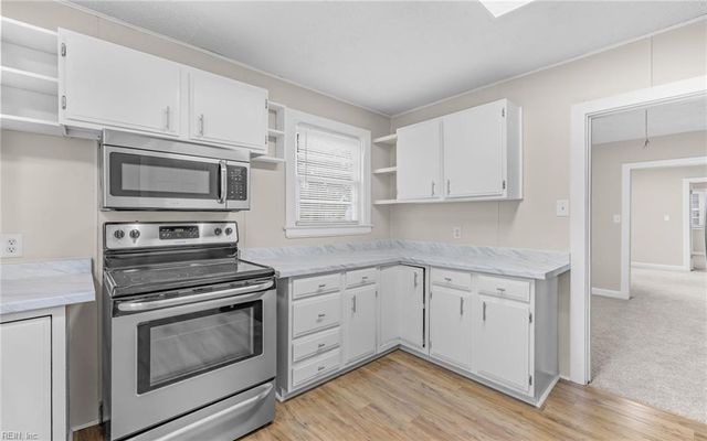 21 Langley AVE, Newport News, VA 23601