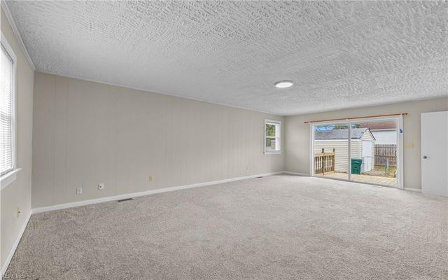 21 Langley AVE, Newport News, VA 23601