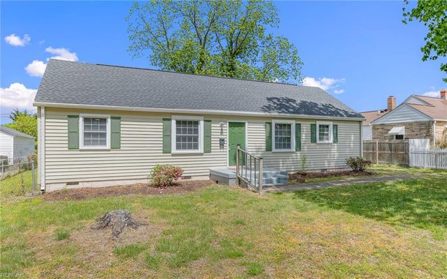 21 Langley AVE, Newport News, VA 23601