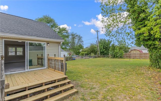 21 Langley AVE, Newport News, VA 23601