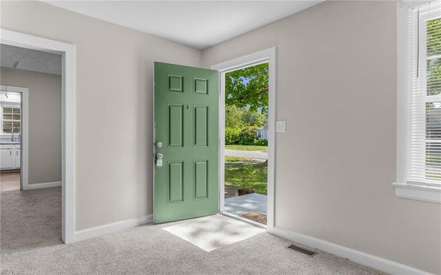 21 Langley AVE, Newport News, VA 23601