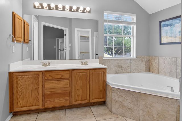 1333 Nightingale DR, Cedar Park, TX 78613