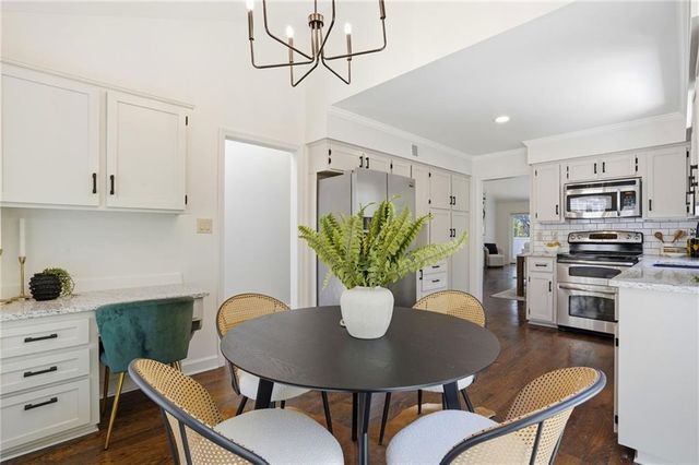 12871 Cambridge Terrace, Leawood, KS 66209