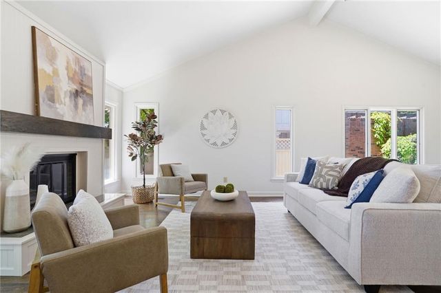 12871 Cambridge Terrace, Leawood, KS 66209